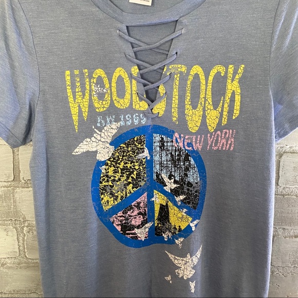 Vintage Concert Tees| Woodstock Distressed T-Shirt - Picture 3 of 6